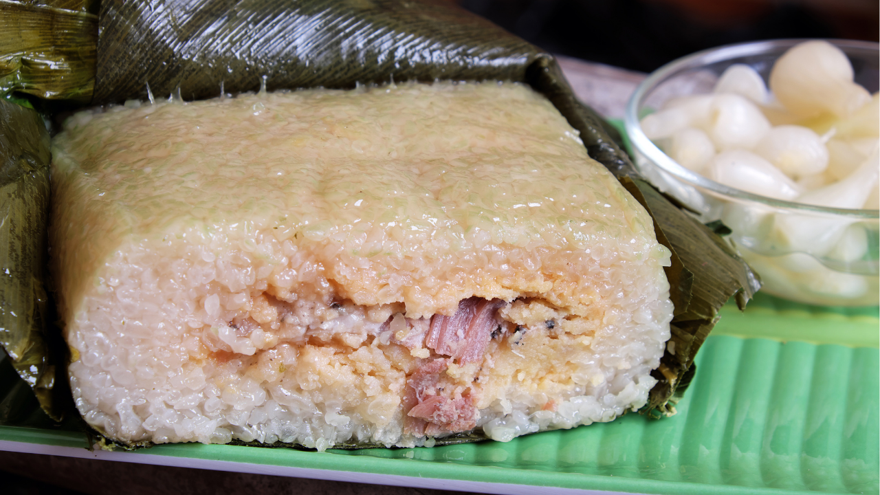 ベトナムの旧正月に食べるちまき「バインチュン」